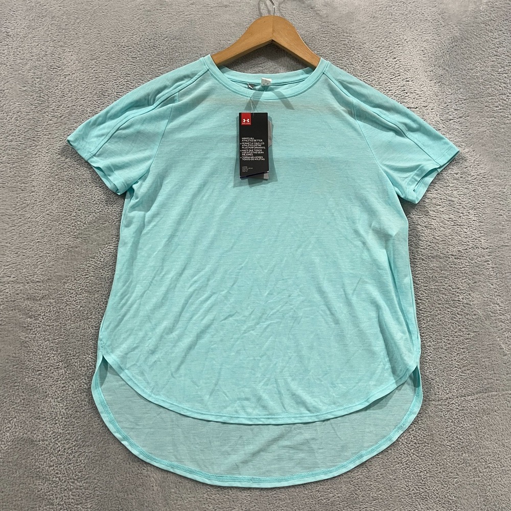 Under Armour Shirt Womens Small Loose Athletic Gym Workout Running Tennis